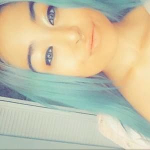 Meet your Posher, Carmelita